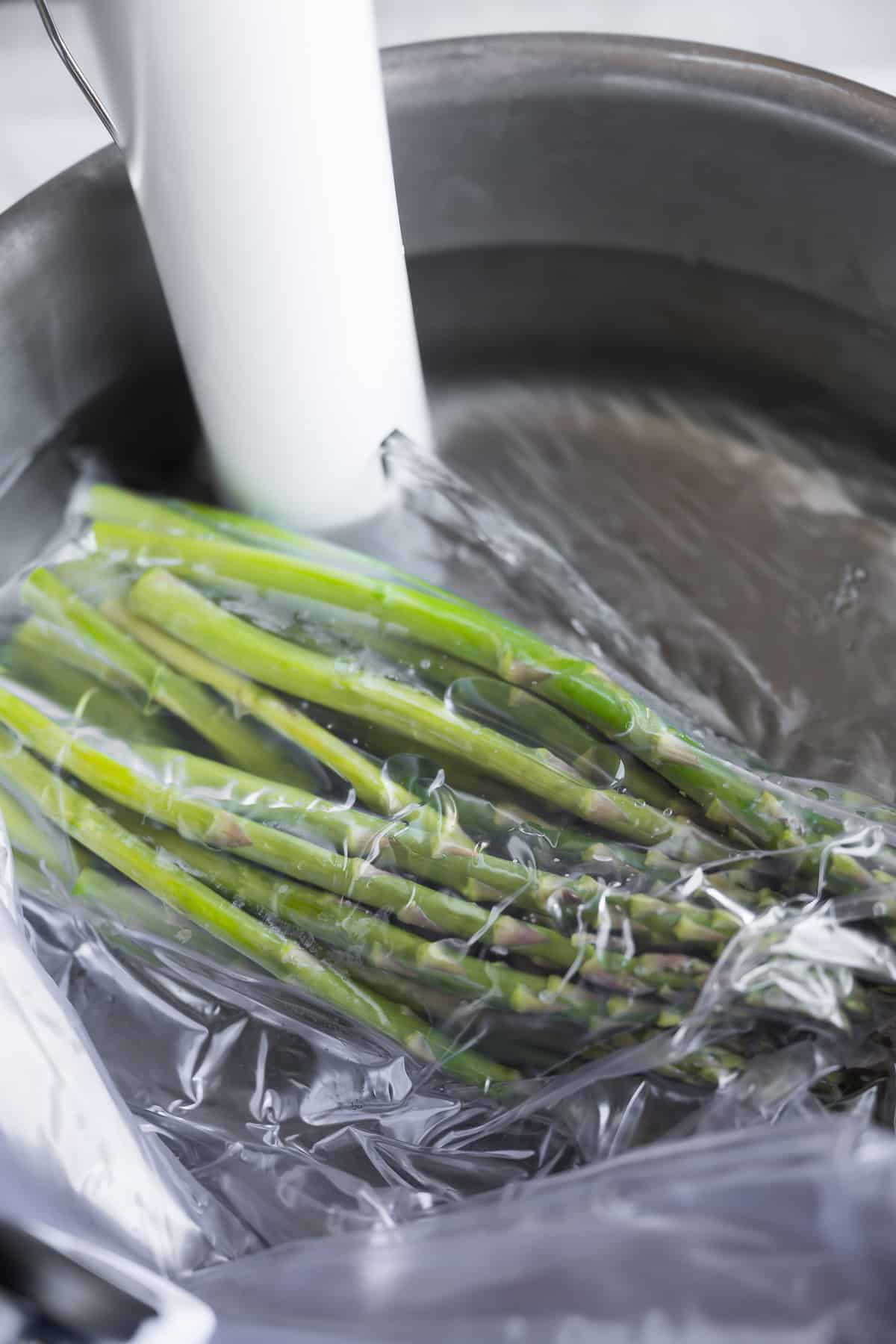 asparagus in a sous vide water bath